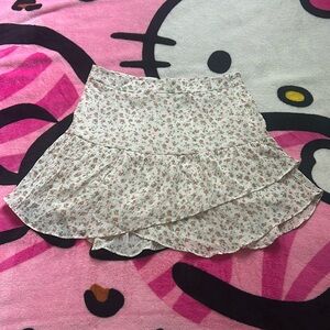 White Floral Mini Ruffle Skirt